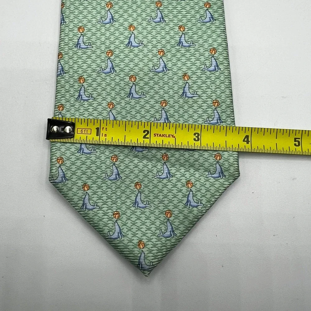 Vintage Tommy Hilfiger Men Seal Pattern‎ 100% Silk Neck Tie USA W:3.625